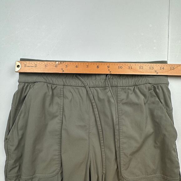 Lululemon Beyond The Studio Crop Pants Womens 8 Grey Sage Comfort Active Casual - Picture 9 of 13